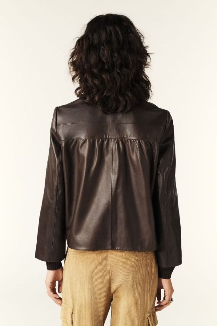  MARRON