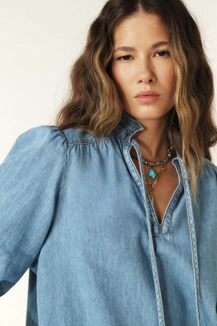  BLUE JEANS