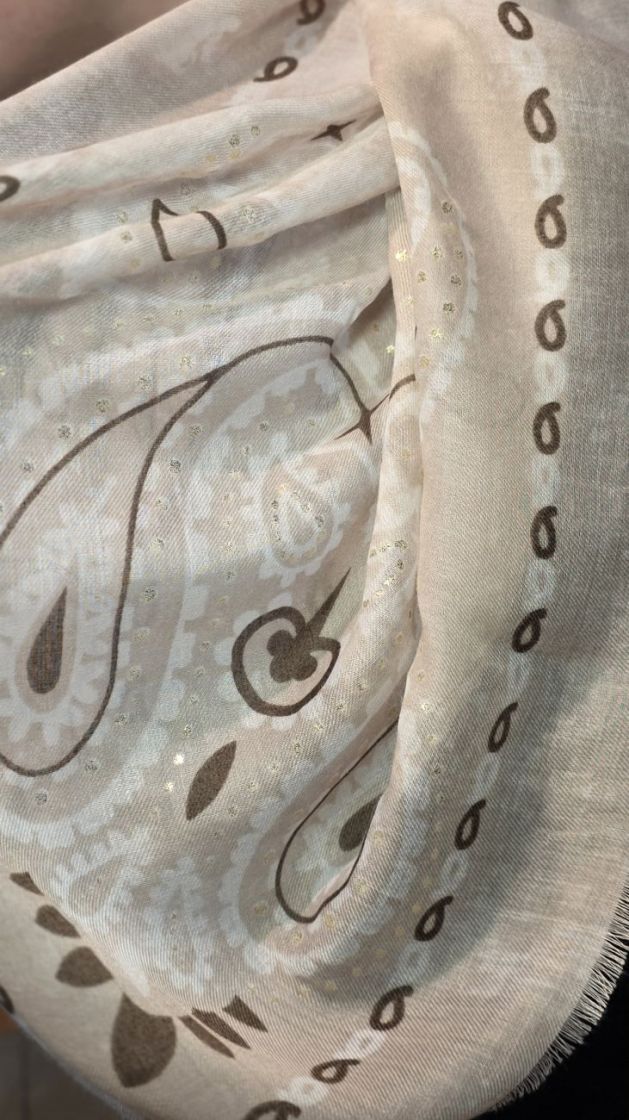  beige bandana