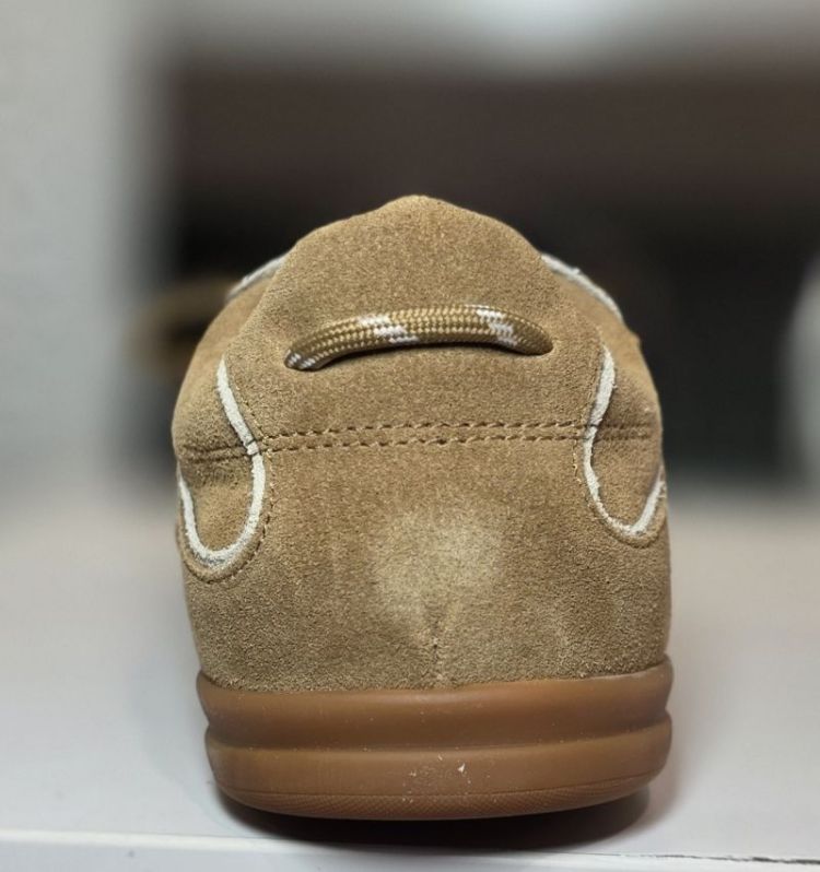 TAN