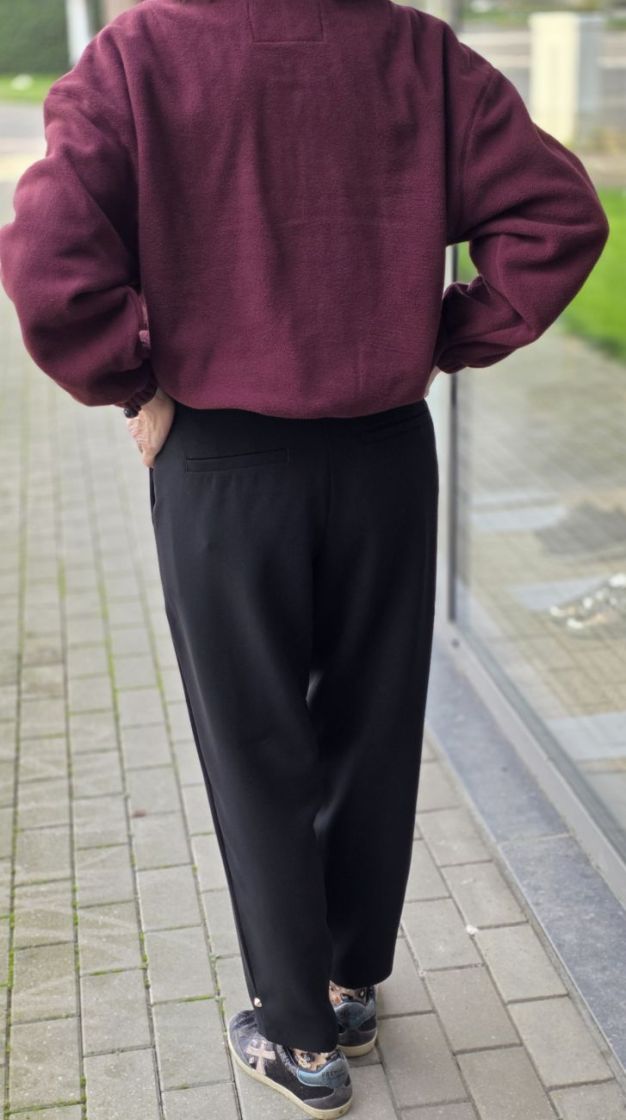  099 BLACK